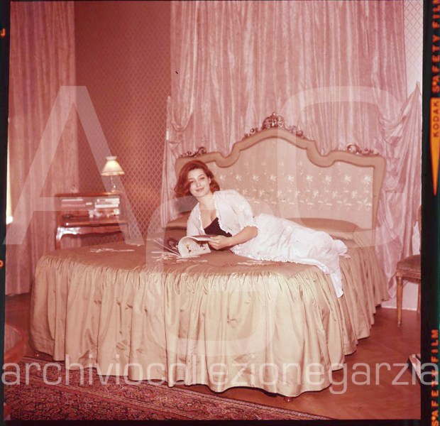 annabella incontrera W 2